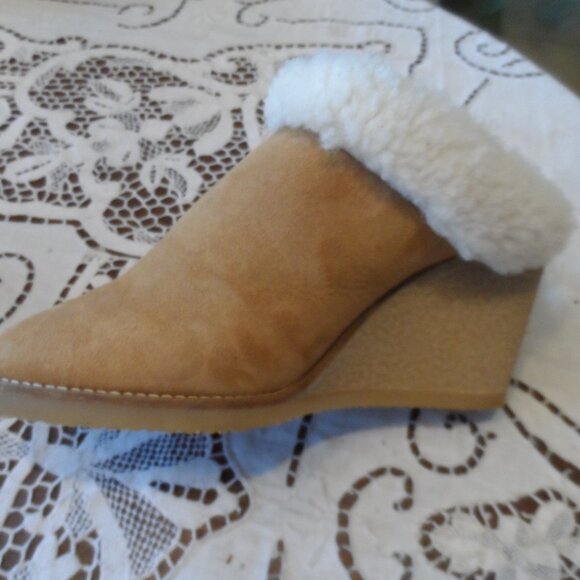 Isabel Marant Beige Suede Calfskin Wedge Mules w/Lamb Shearling Lining Size 39 - Picture 5 of 15